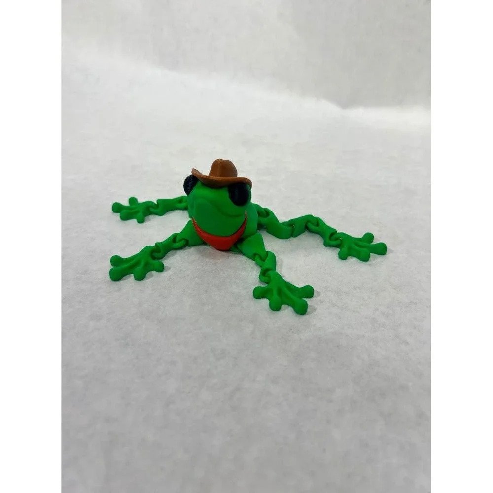 Cinderwing3D Articulated Cowboy Frog 3D Printed Fidget Toy Green Western Figure